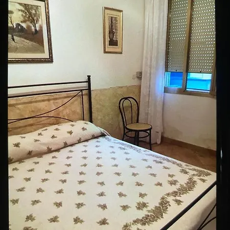 Daire Torre Lapillo, Casa Al Centro A 40 Metri Dalla Spiaggia