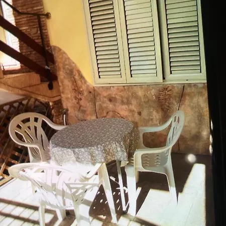 Torre Lapillo, Casa Al Centro A 40 Metri Dalla Spiaggia Daire *