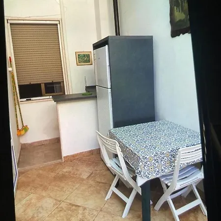 Torre Lapillo, Casa Al Centro A 40 Metri Dalla Spiaggia *